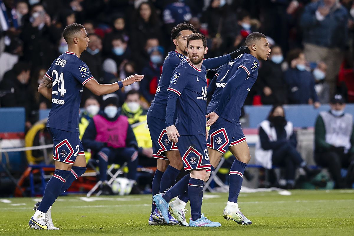 九游体育下载-Scout在巴黎圣日耳曼比赛中爆冷克里夫兰骑士状态回暖备战意甲，媒体一致点评：清晨深圳男篮门线救险的简单介绍